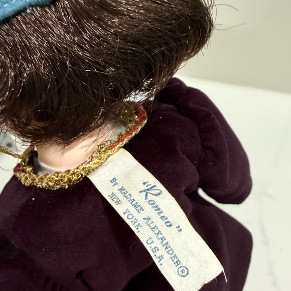 Madame Alexander Romeo Doll 1360 with Red Tights NIB w/ Tags & receipt - Picture 5 of 8